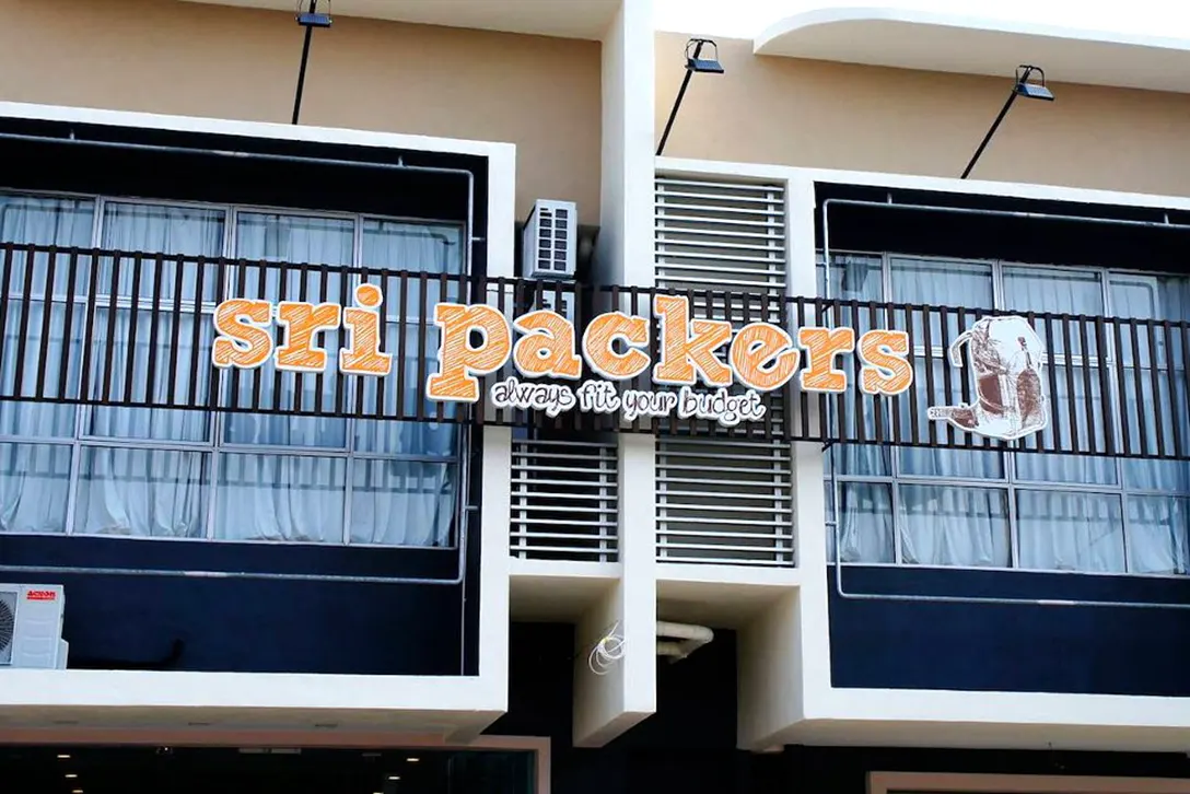 Sri Packers Hotel, always fits your budget