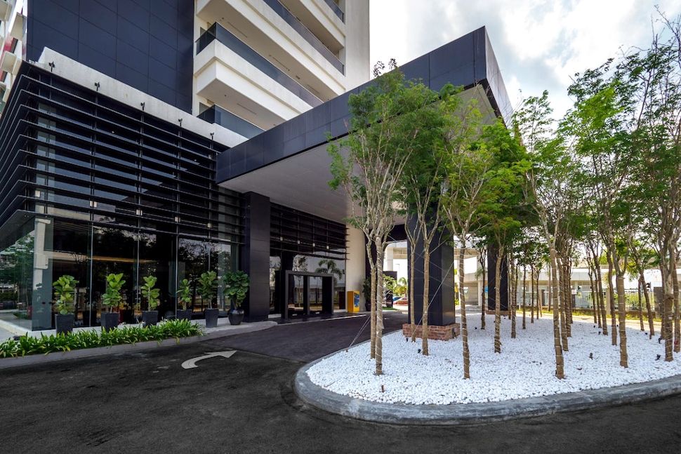 Facade of Tune Hotel klia2