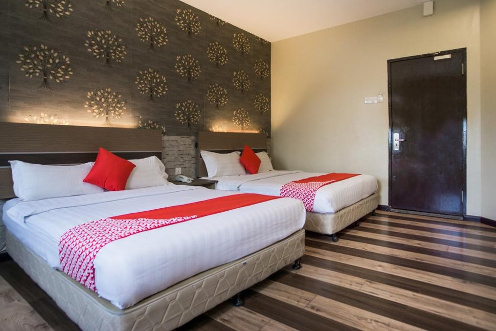 Sky Star Hotel, 50 tastefully furnished guestrooms fitted ...