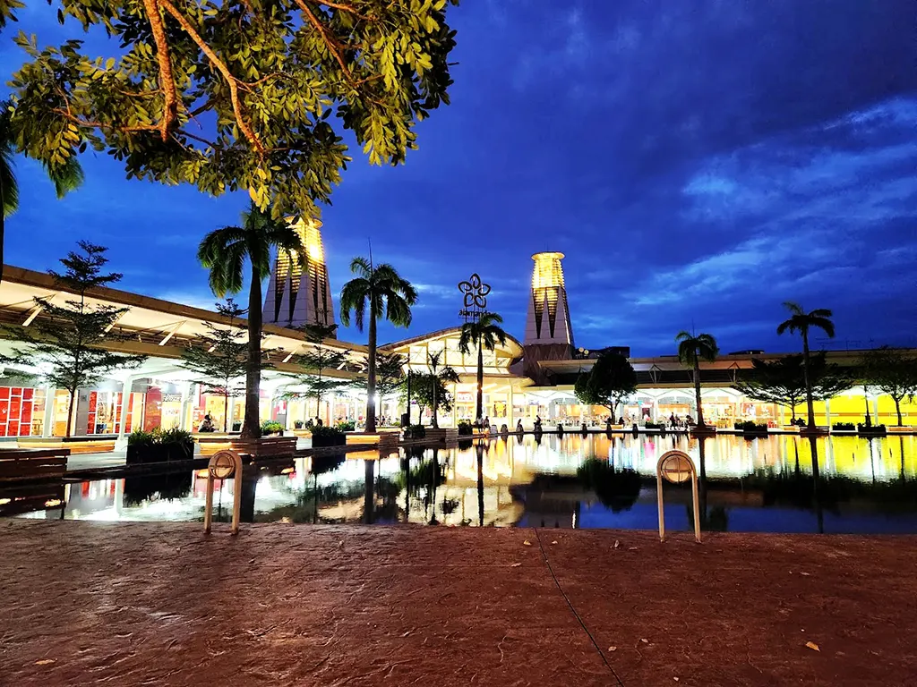Alamanda Shopping Centre