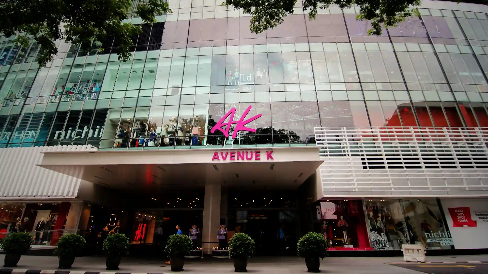 Avenue K Shopping Mall: Modern Retail at the Gateway to KLCC