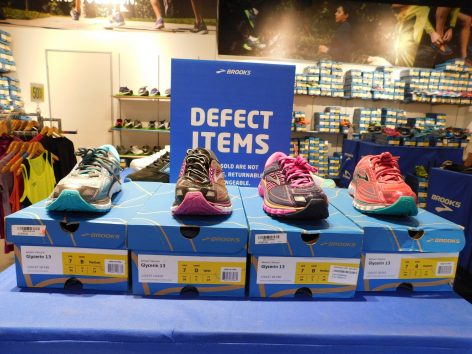 Brooks, shop at Mitsui Outlet Park KLIA