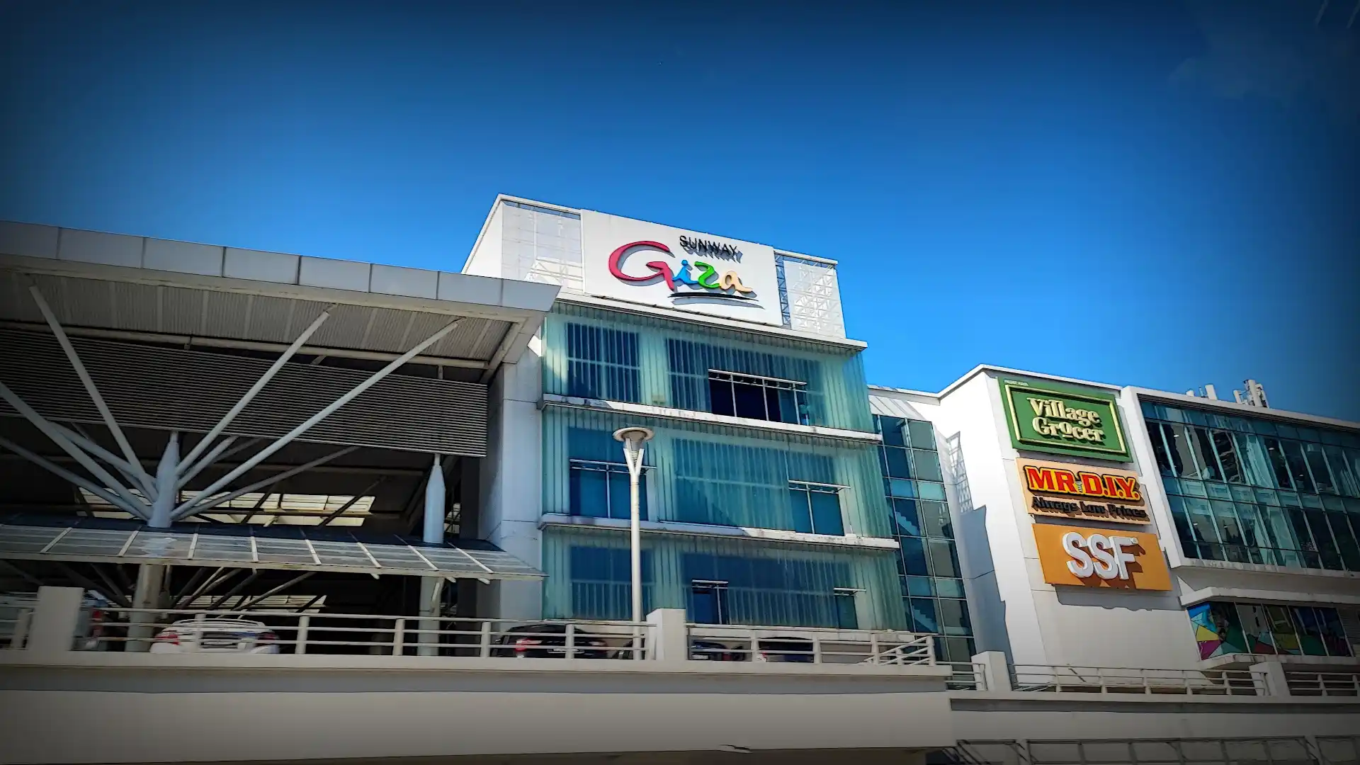 Sunway Giza Mall: Where Kota Damansara Shops, Dines, and Winds Down