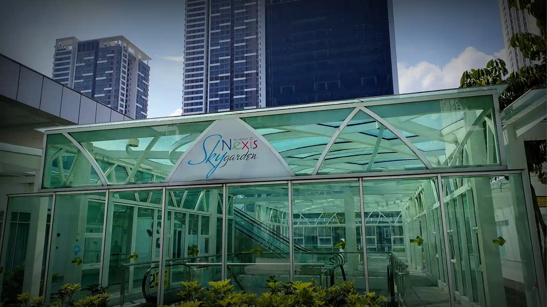 Sunway Nexis: Not a Mall, a Neighbourhood, Groceries, Coffee, and the Six-O’Clock Table