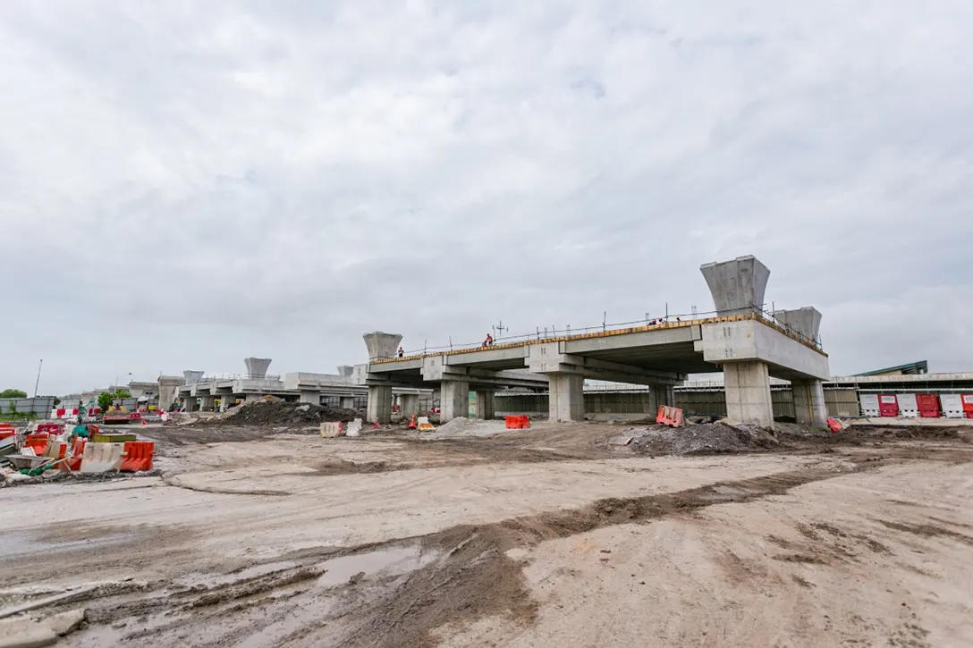 Construction of the station columns at the Putrajaya Sentral MRT Station site.