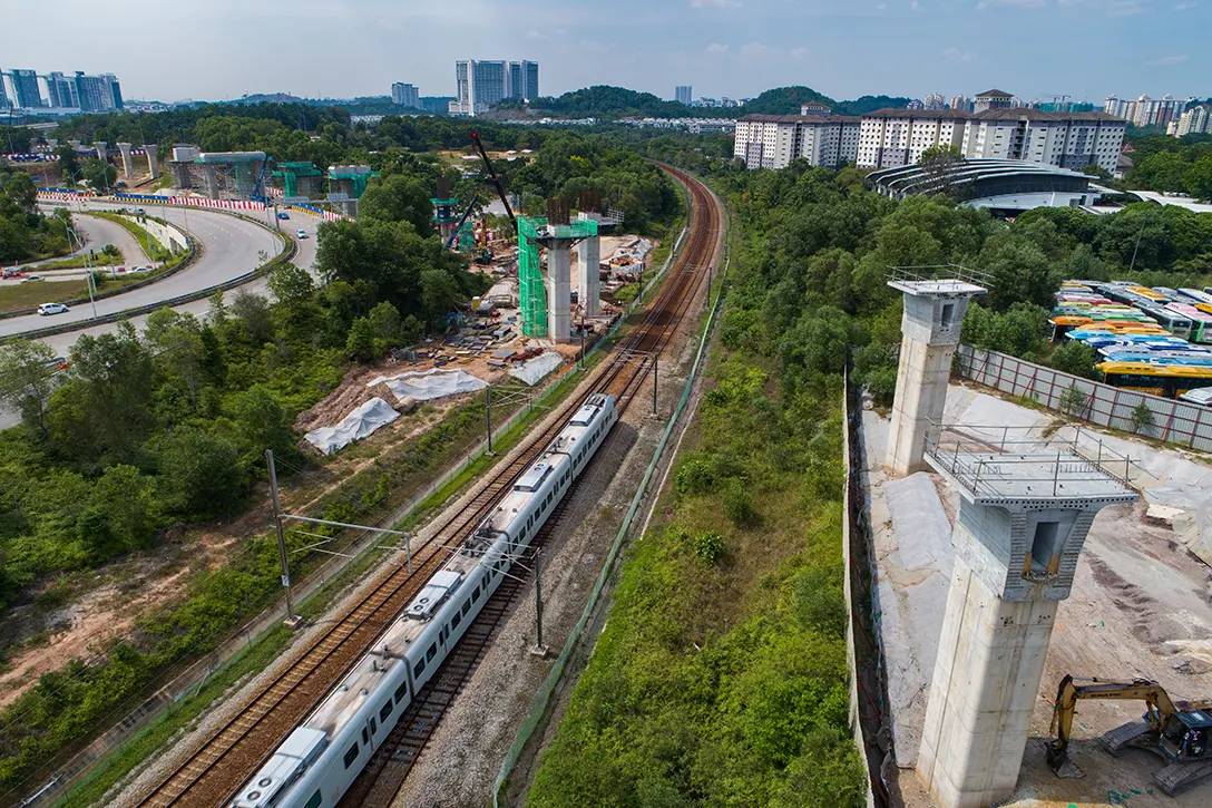 View of the completed hammerhead at the ERL crossing near the Putrajaya Sentral MRT Station site.