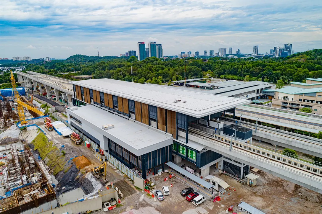 Aerial view of the Putrajaya Sentral MRT Station showing the additional works such as roof canopy, louvres and metal deck at station entrance in progress.