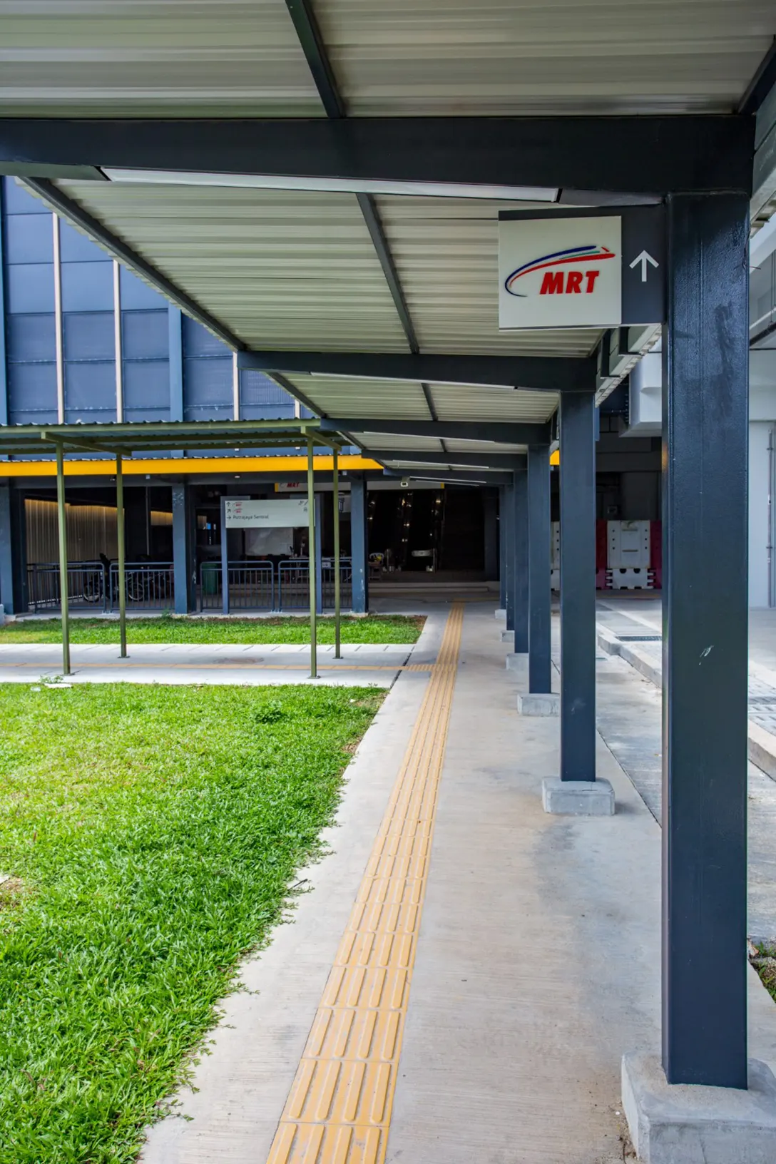 Additional covered walkway completed at the Putrajaya Sentral MRT Station.