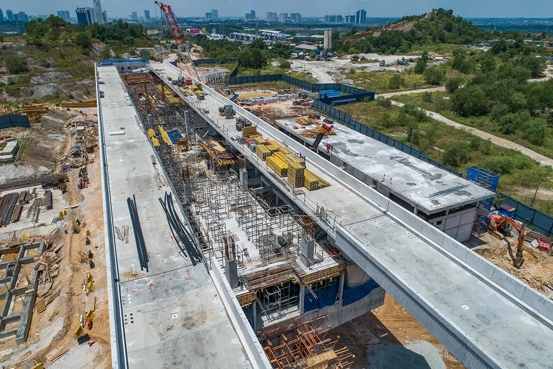 Ongoing station platform works at the 16 Sierra MRT Station site.