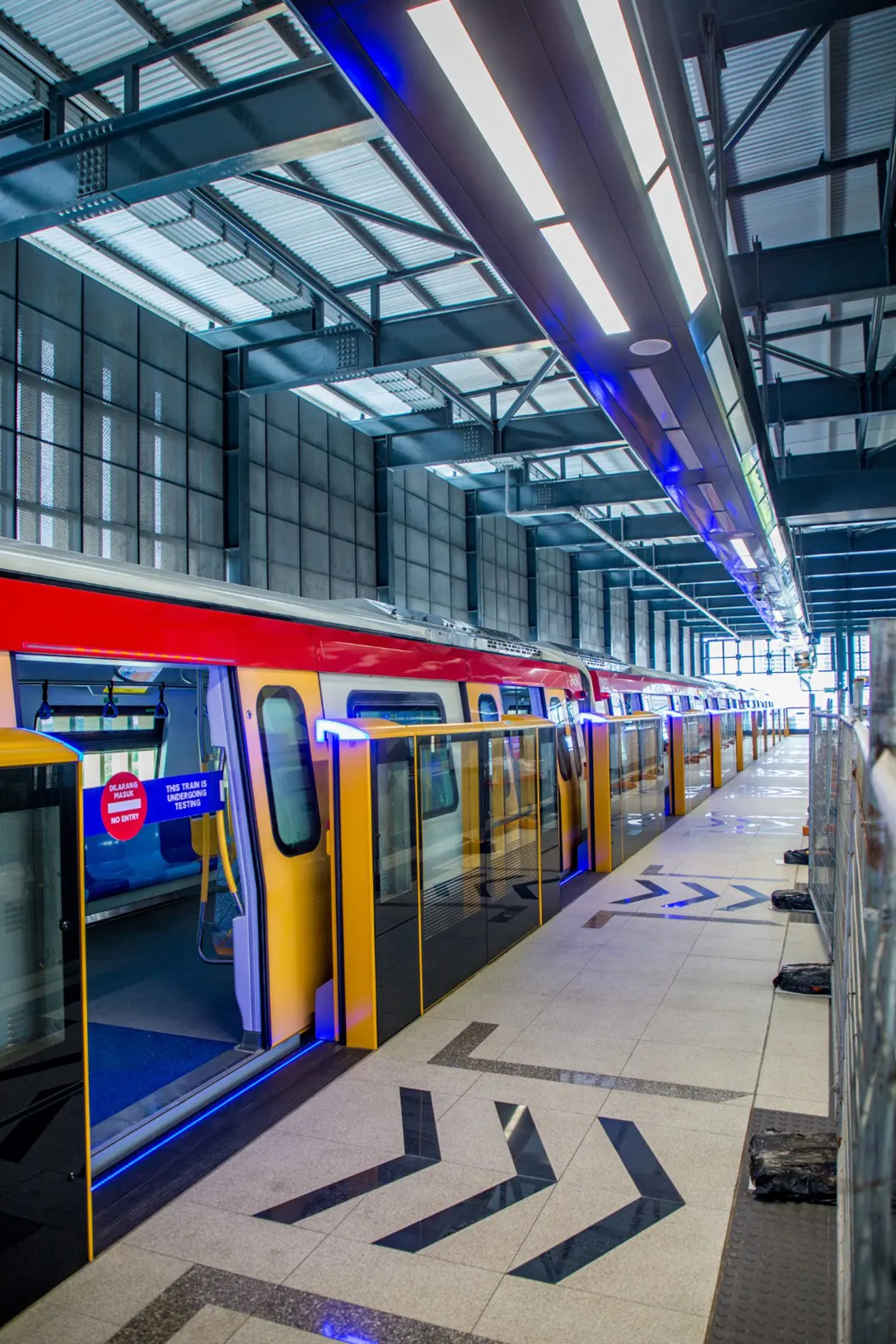 Testing train works in progress at the 16 Sierra MRT Station.