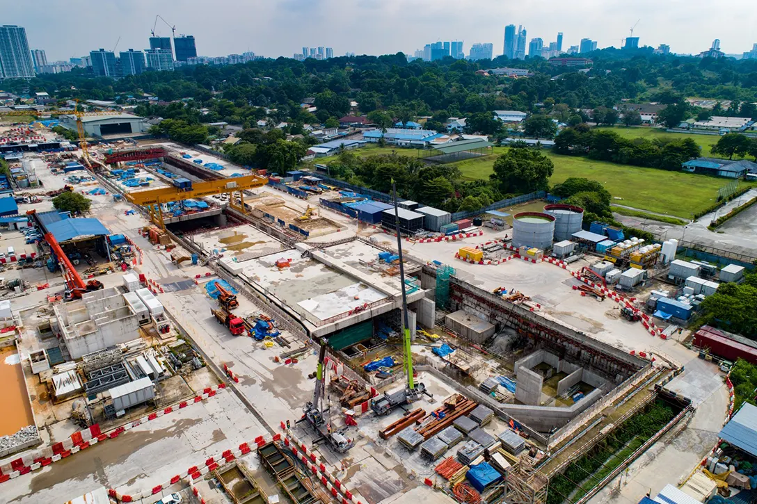 Aerial view of the Bandar Malaysia Utara MRT Station showing the ongoing reinforced concrete wall, column, platform slab and waterproofing works