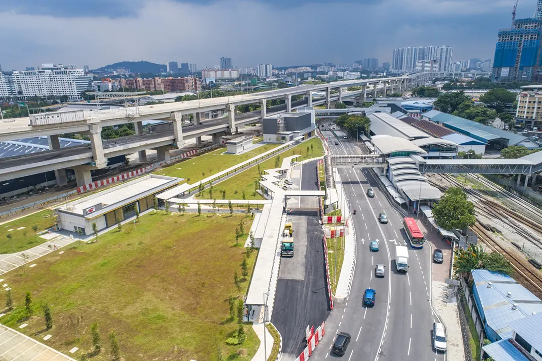 Aerial view of the Chan Sow Lin MRT Station interconnectivity with Chan Sow Lin LRT Station.