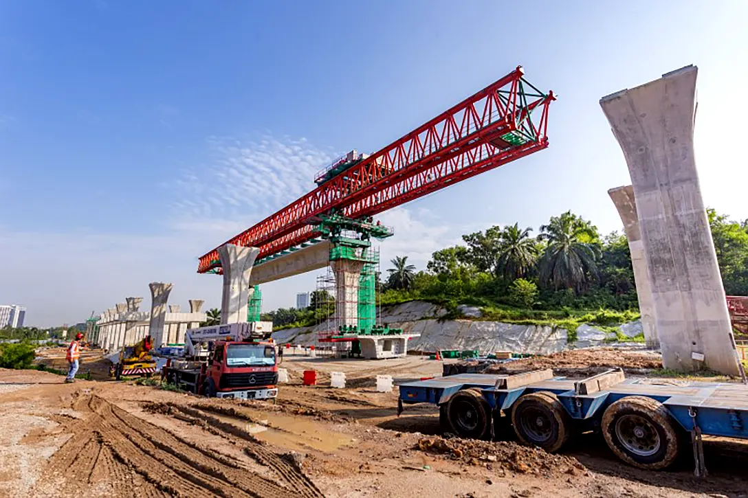 Completion of first span launching works at the Cyberjaya City Centre MRT Station site.