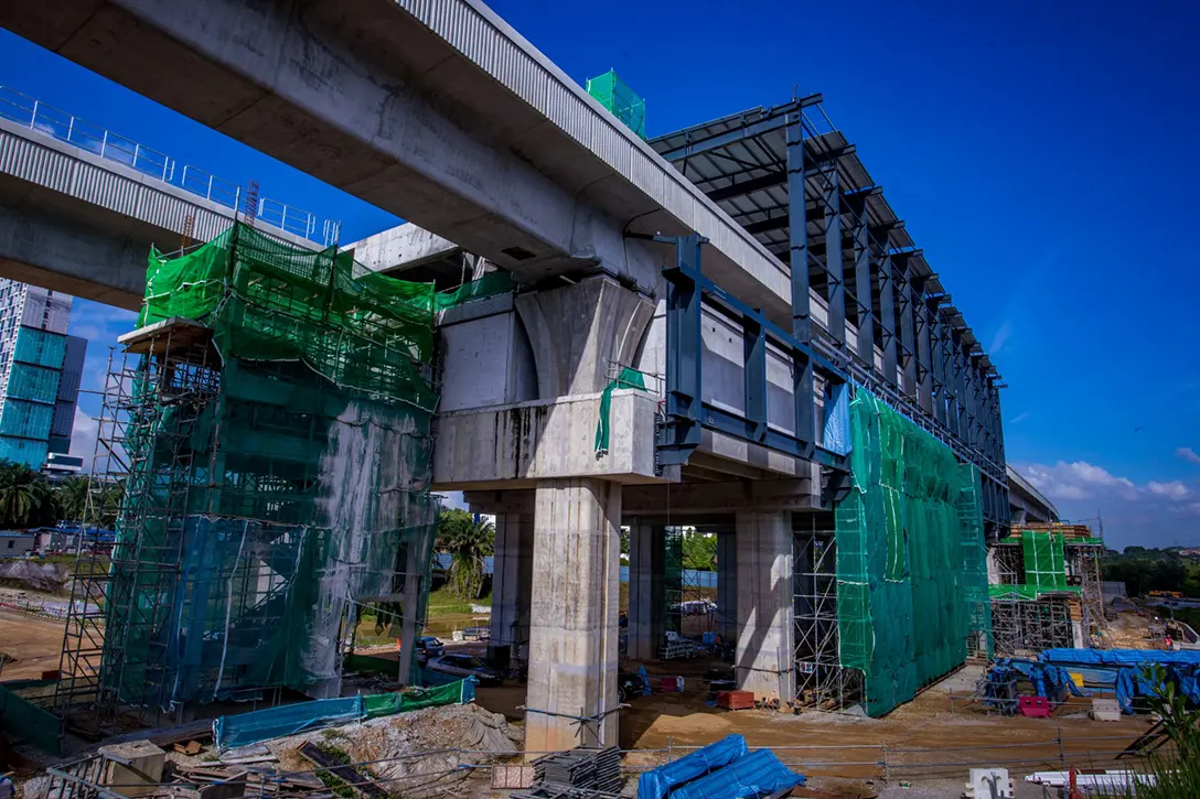 Ongoing roofing works at the Cyberjaya City Centre MRT Station site.