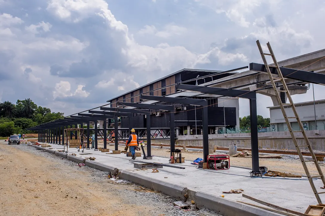Construction of walkway in progress at the Cyberjaya City Centre MRT Station.