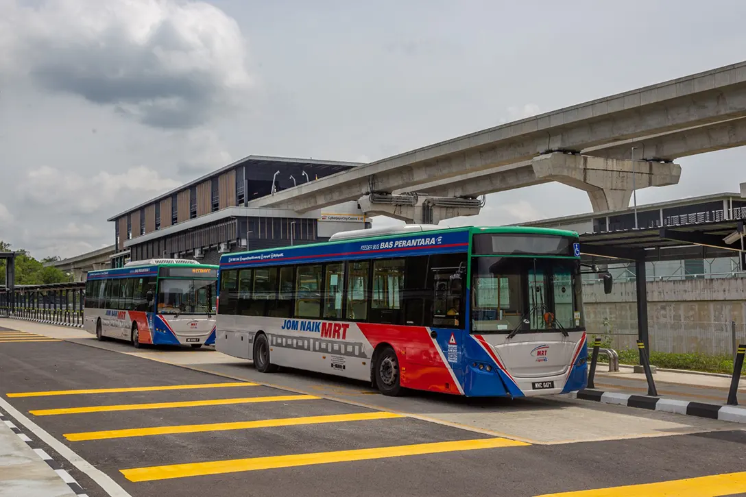 Trial run for Rapid Bus at the Cyberjaya City Centre MRT Station