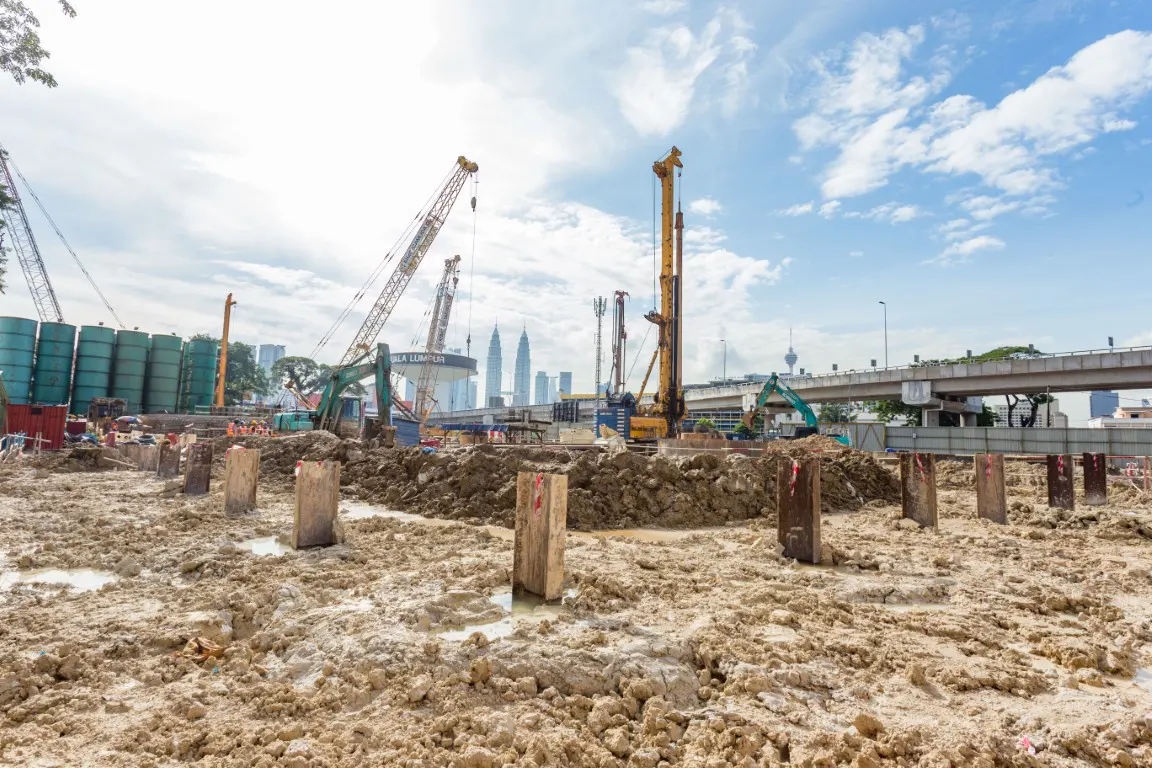 Wet speed mixing installation activities at the Hospital Kuala Lumpur MRT construction site.