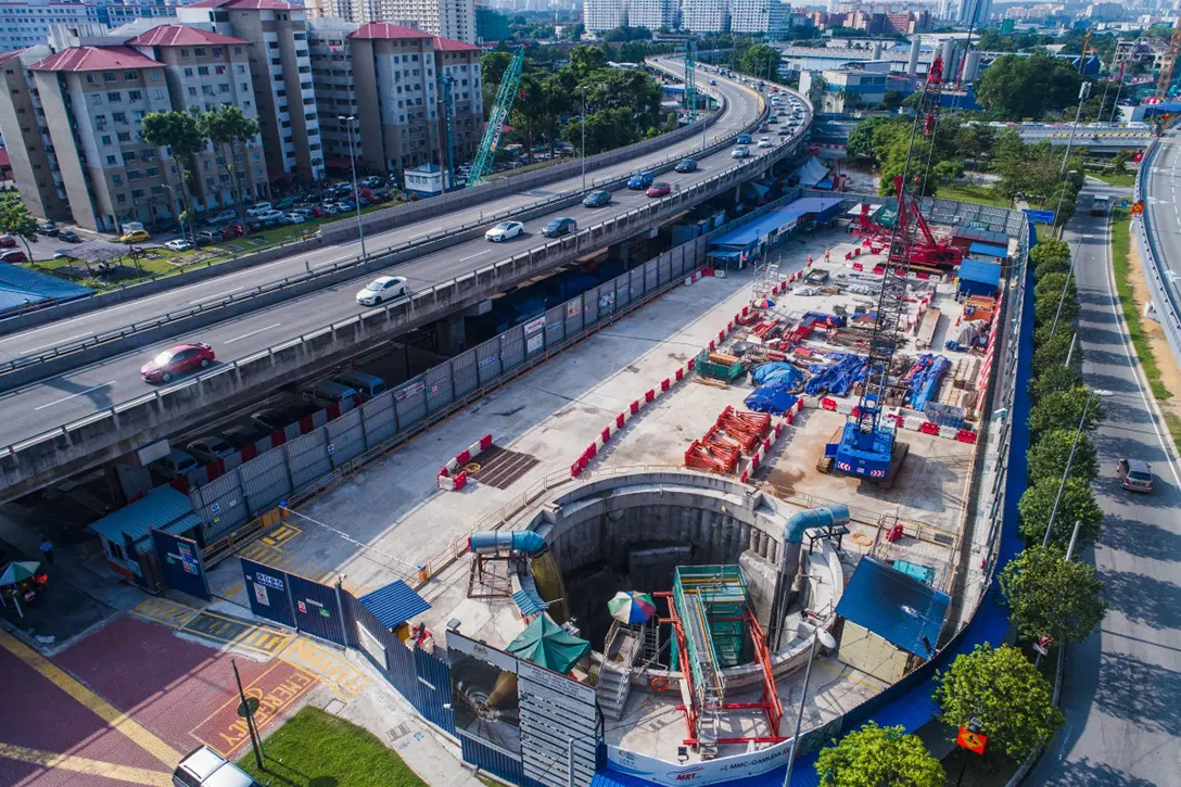 Aerial view of ongoing lifting works at the Escape Shaft 3 site.