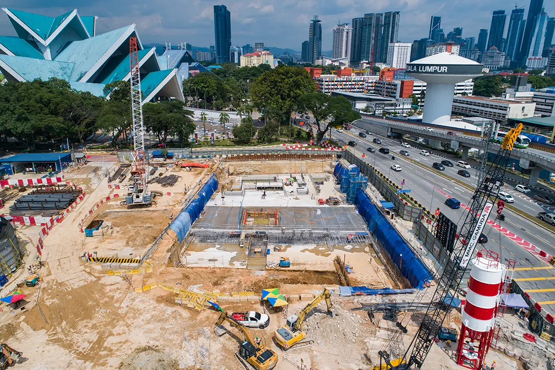 Reinforced concrete works in progress at the Hospital Kuala Lumpur MRT Station site.