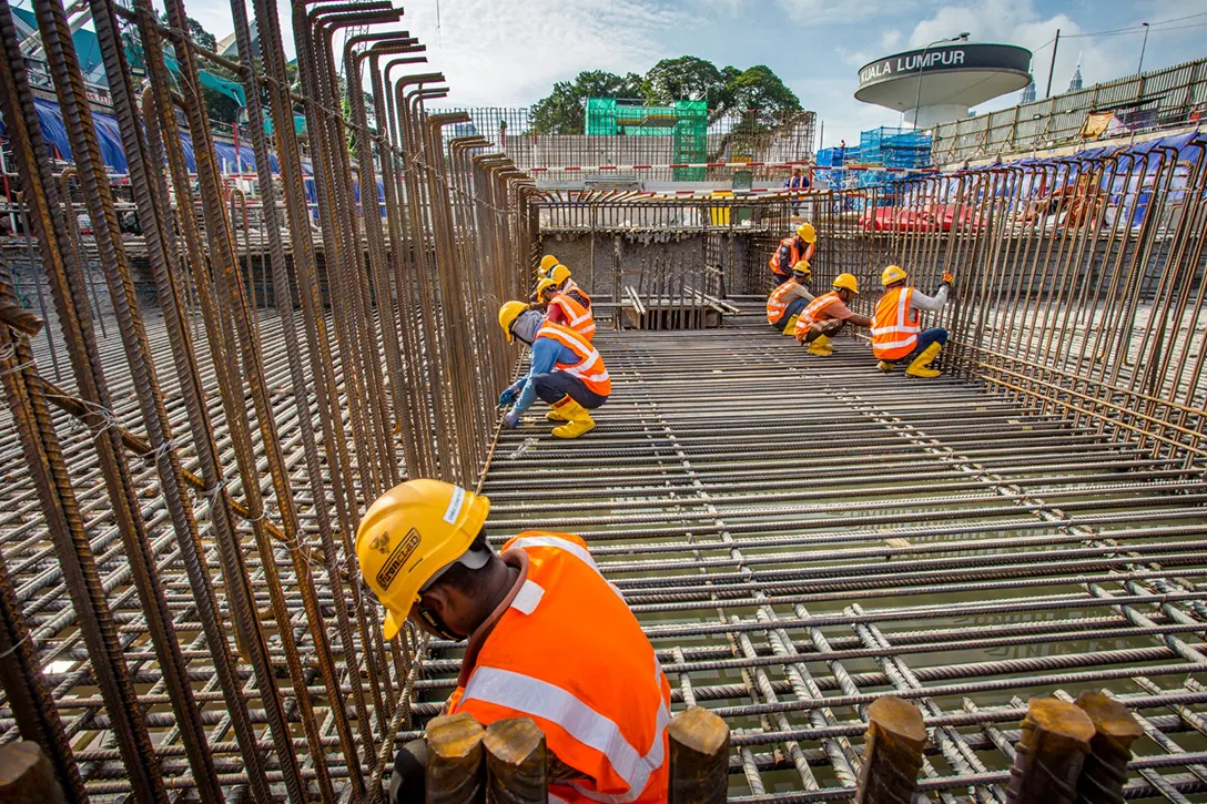 View of the installation works of reinforcement for reinforced concrete at roof slab of the Hospital Kuala Lumpur MRT Station.