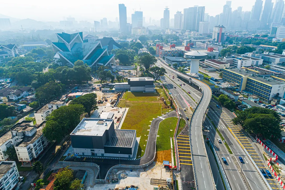 Above ground works at the Hospital Kuala Lumpur MRT Station completed at the Entrance B & C. Also, view of the ongoing reinstatement works at the Entrance A.