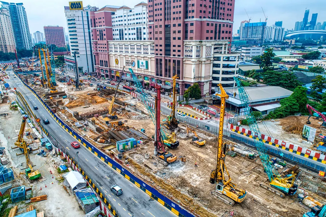 Ongoing secant bore piling and portal beam works at the Jalan Ipoh MRT Station.
