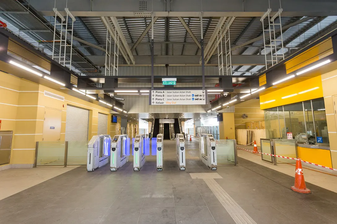 Testing and commissioning of the Automatic Fare Collection gate system is in progress at the Jalan Ipoh MRT Station.