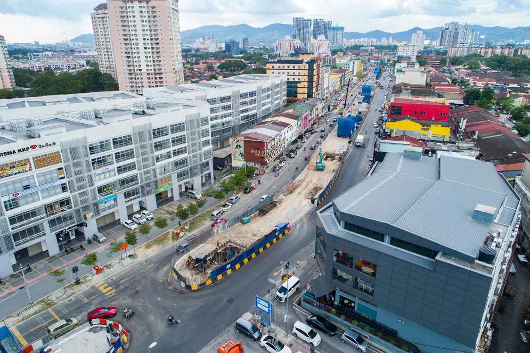 Pile cap construction works in progress along Jalan Ipoh near the Kentonmen MRT Station site