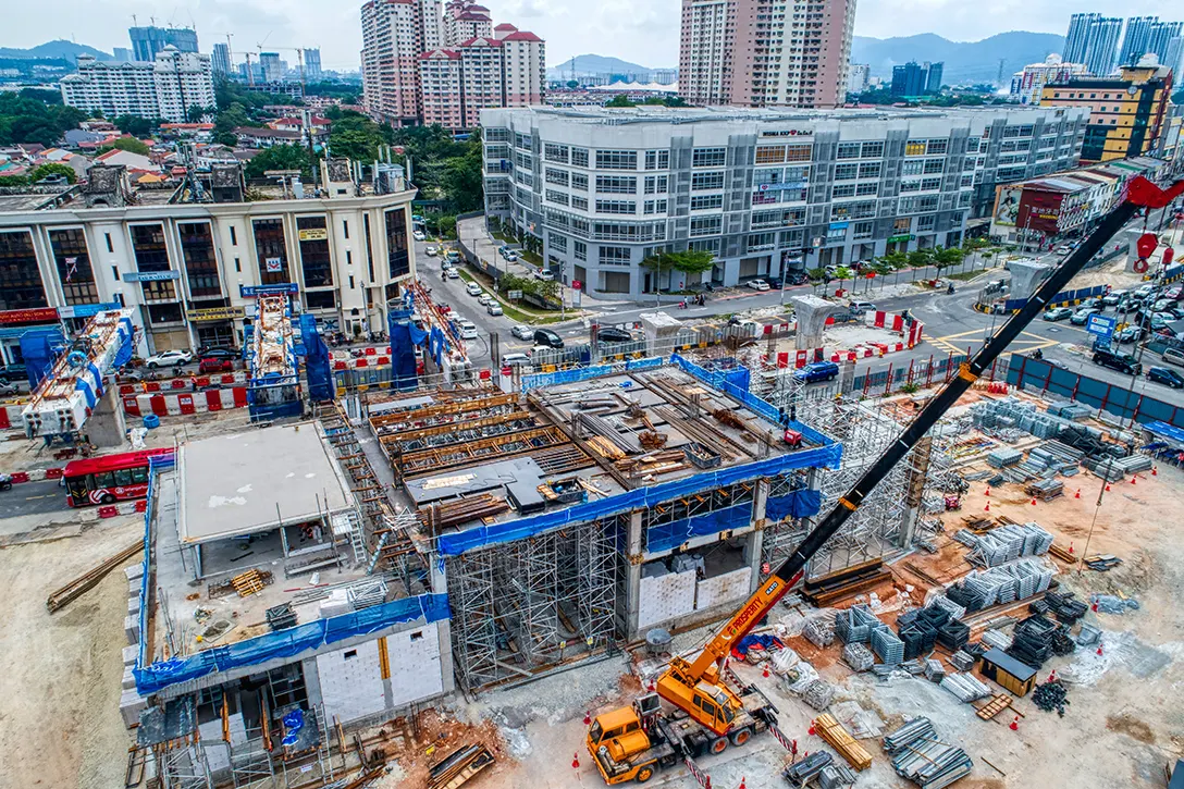 North entrance concourse level reinforcement works in progress at the Kentonmen MRT Station site.