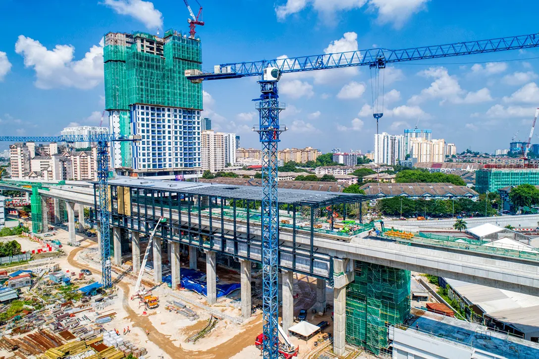 Aerial view of the Kuchai MRT Station site showing the installation works for steel structure in progress.