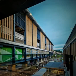 Pictures of 16 Sierra MRT Station