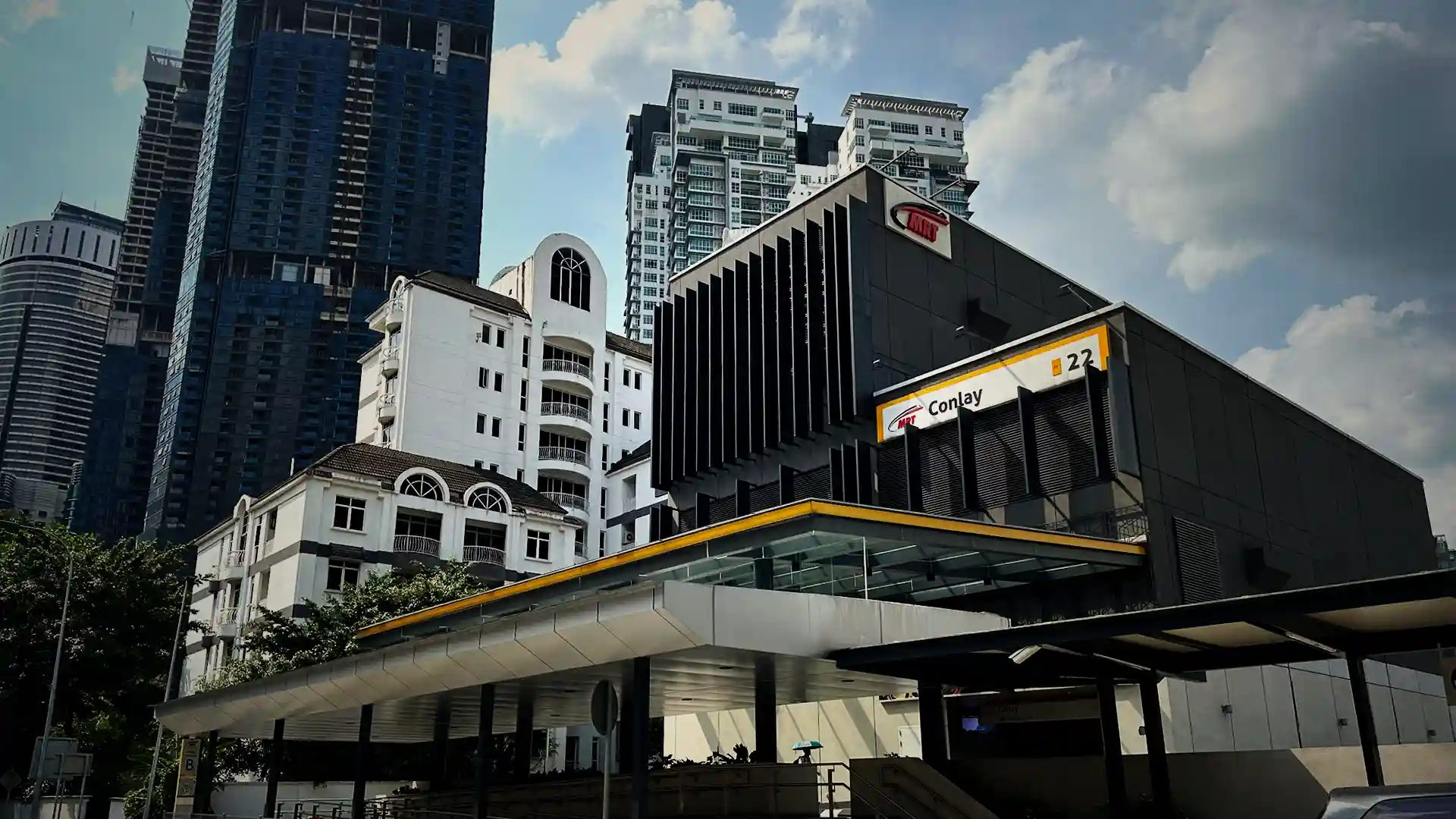 Pictures of Conlay MRT Station