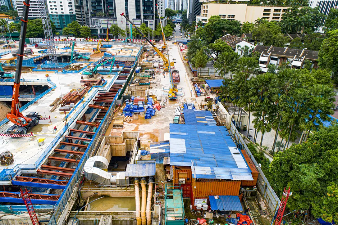 View from the south side of the overall layout of Persiaran KLCC MRT Station.