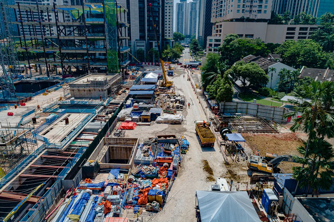 Overall view of the Persiaran KLCC MRT Station.