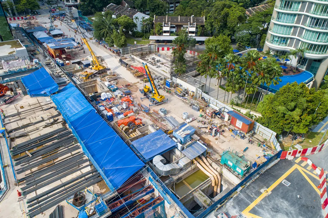 Overall view of the Persiaran KLCC MRT Station.