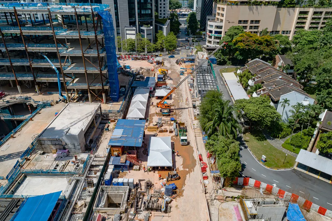 Overall view of the Persiaran KLCC MRT Station ground level from south.