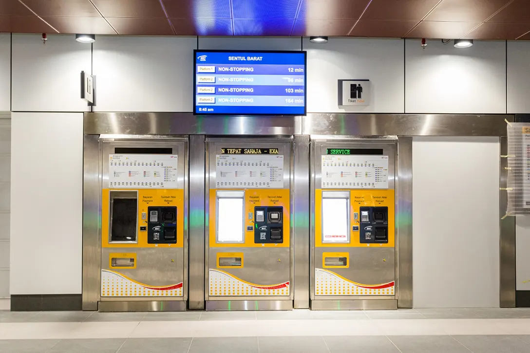 Sentul Barat MRT Station Ticket Vending Machine at the concourse level