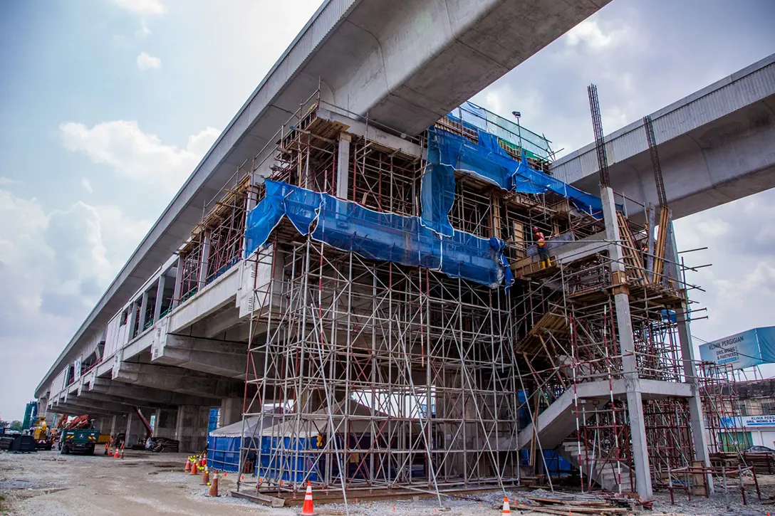 Construction of emergency staircase in progress at the Serdang Raya Selatan MRT Station.