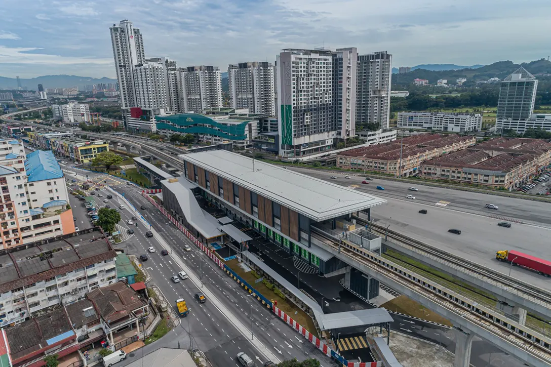 Overview photo of the Serdang Raya Utara MRT Station.