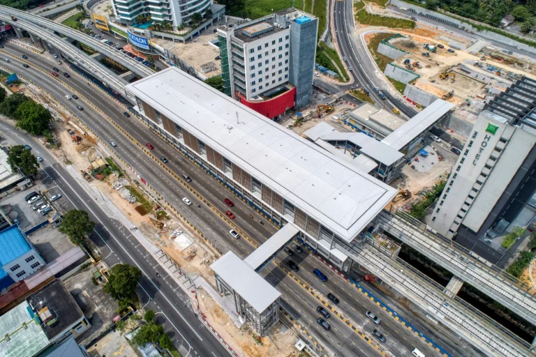 Covered walkway installation in progress at the Sri Damansara Barat MRT Station site