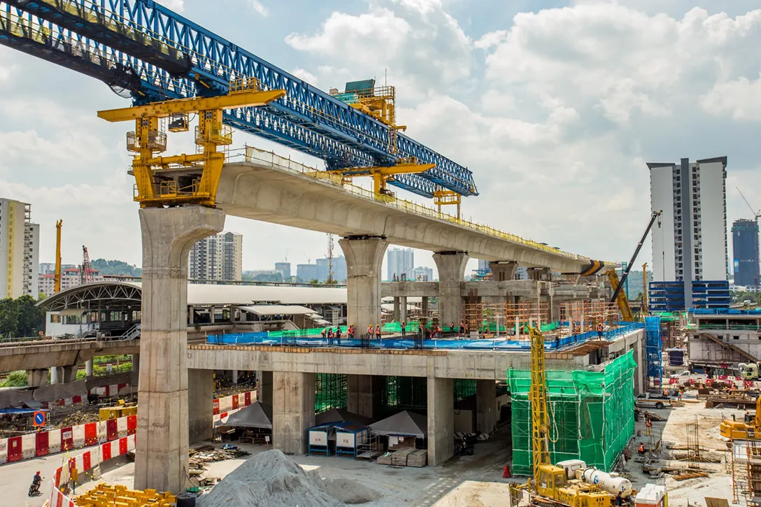 View of the span adjustment at the Sungai Besi MRT Station site.