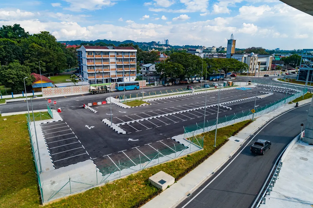 The completed Sungai Besi MRT Station At Grade Park and Ride.