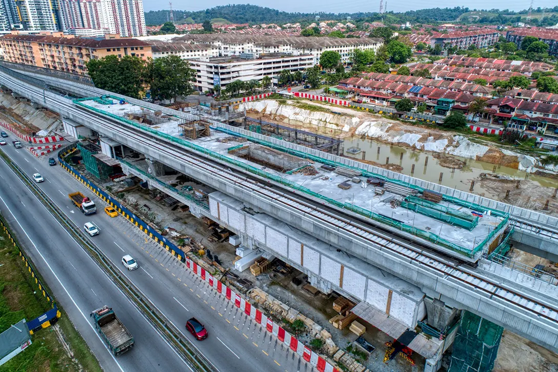 Taman Equine MRT Station platform works has been completed.