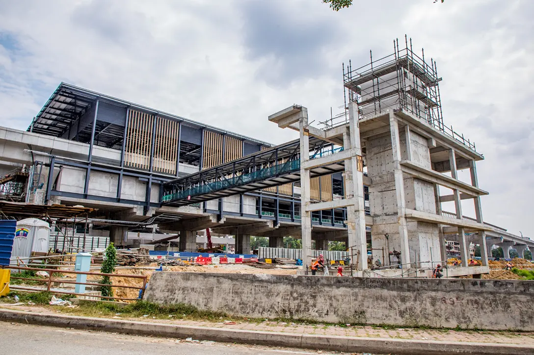 View of the Pedestrian Overhead Bridge for Taman Equine MRT Station showing the steel structure works in progress.