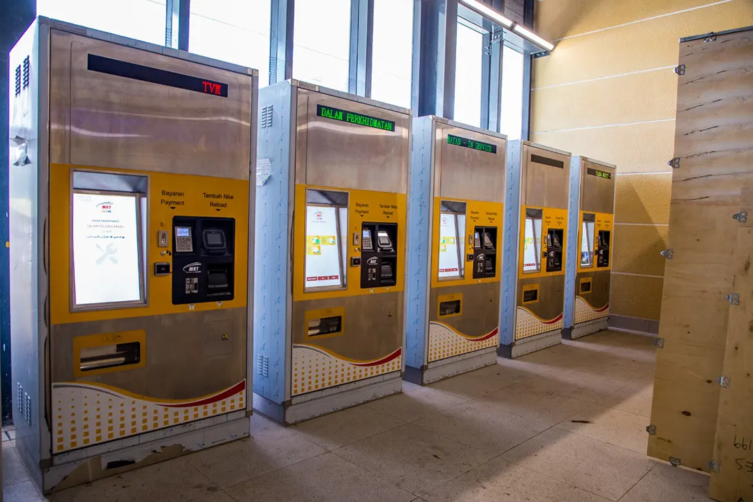 Ticket Vending Machine installed at the Taman Naga Emas MRT Station.
