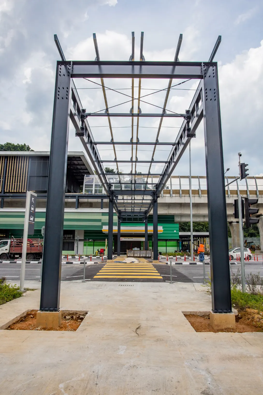 Additional pedestrian high level crossing in progress at the Taman Naga Emas MRT Station.