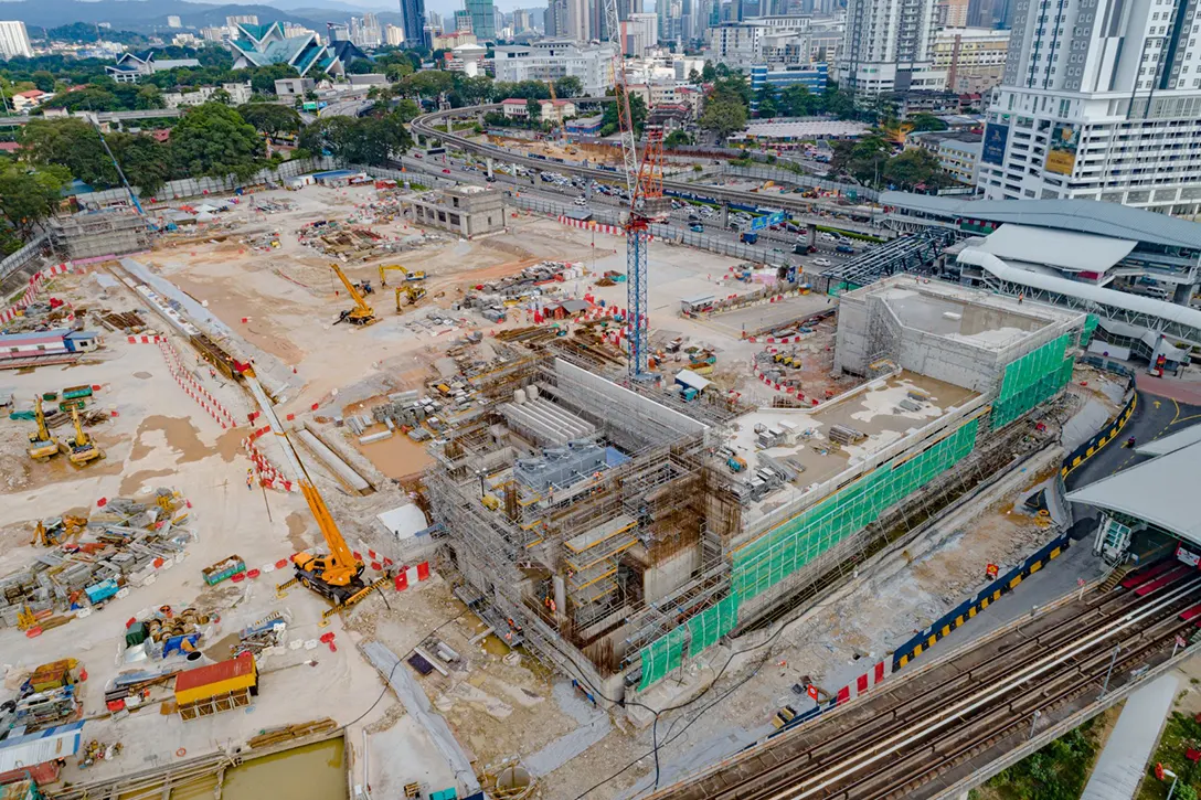Construction of Ventilation Building as part of the above ground structure at the Titiwangsa MRT Station.
