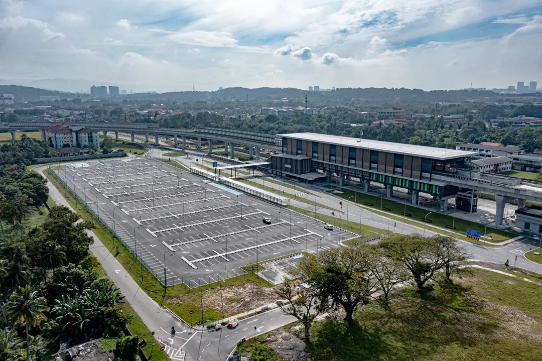 Overview of the at grade park and ride for the UPM MRT Station.