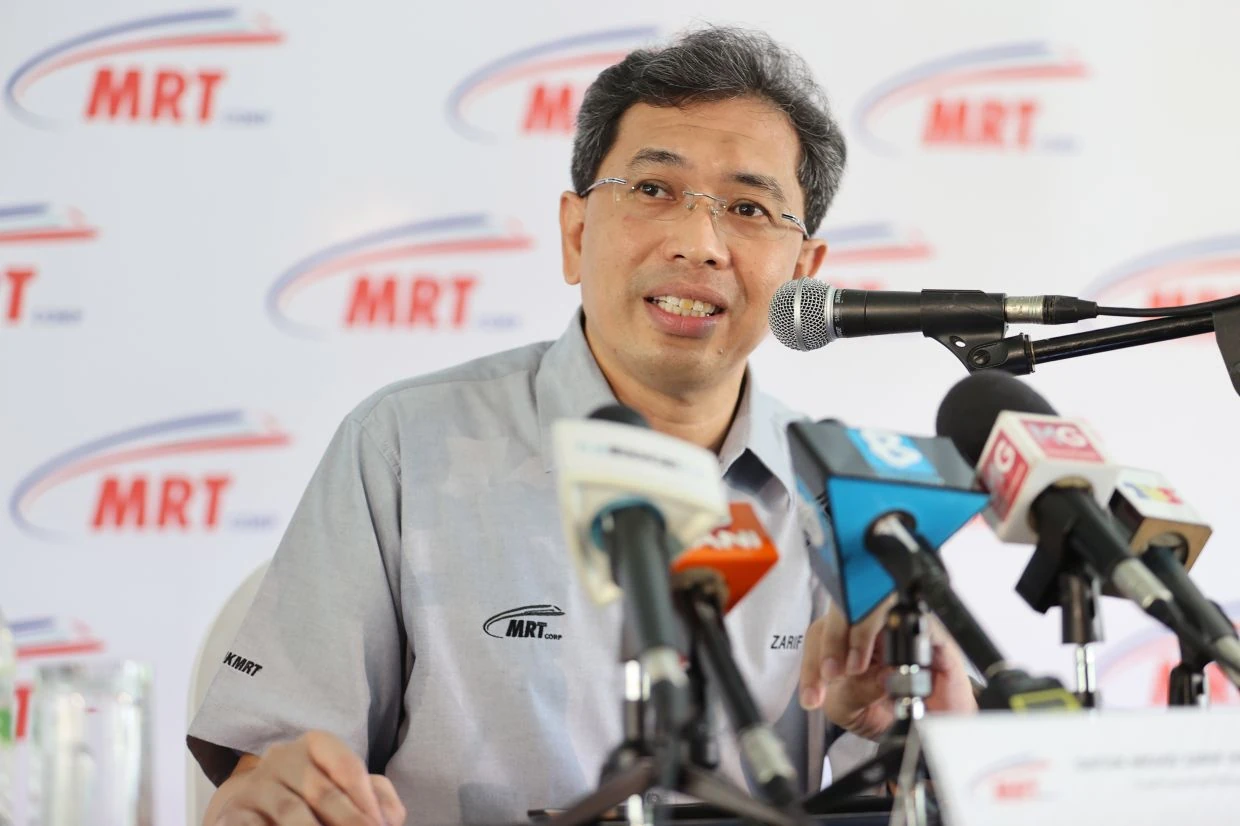 MRT Corp chief executive officer Datuk Mohd Zarif Hashim during a press conference, November 16, 2021. — GLENN GUAN/The Star