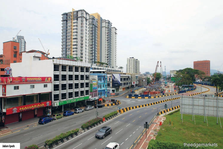 Construction of MRT station near Jalan Ipoh